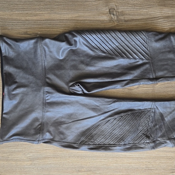 SPANX Metallic Grey Moto Leggings - Picture 4 of 10